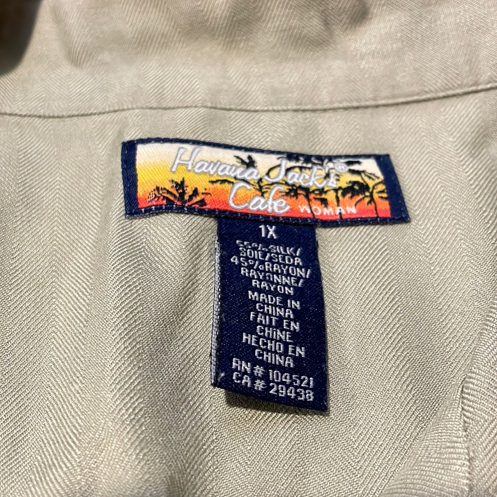 Havana Jack Cafe silk short sleeve button down - Picture 6 of 6